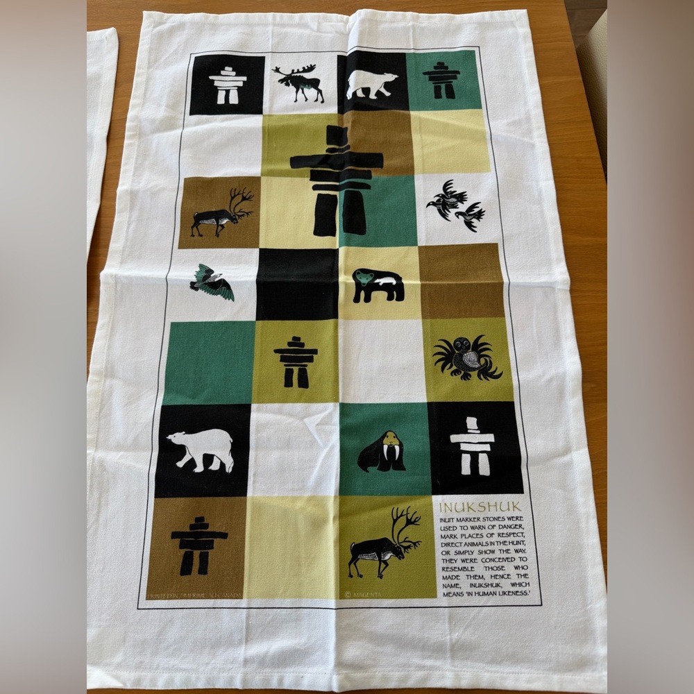 Set of Cotton Inukshuk Table Covers – 18” x 27” – New